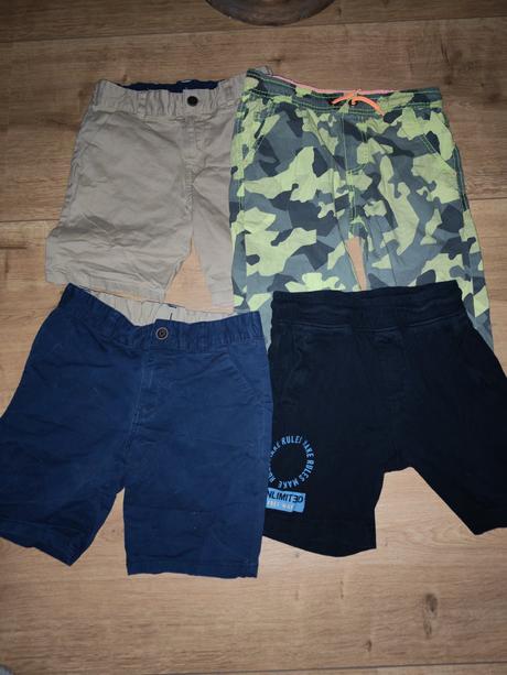 4 kraťasy / šortky, f&f,134