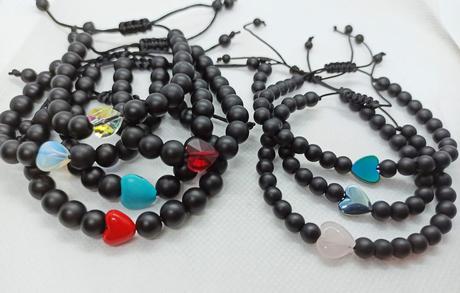 Handmade naramočky minerálne aj z obyčajných koral, 