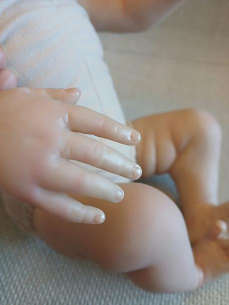 Realistická bábika - dievčatko, 