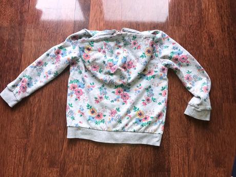 Mikina zn.f&f na 6-7 rokov, f&f,122