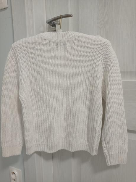 Biely sveter 134, reserved,134