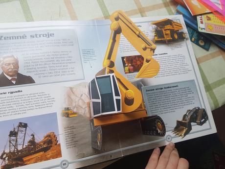 Kniha stroje poskodena väzba, 