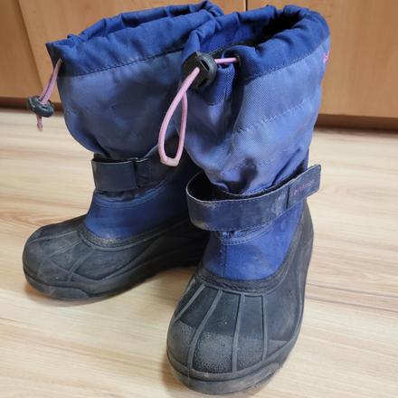 Snehule columbia, columbia,32