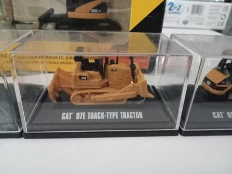 Originálne modely strojov cat, 