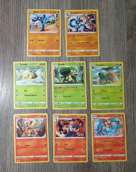 Pokemon karticky evolucie,