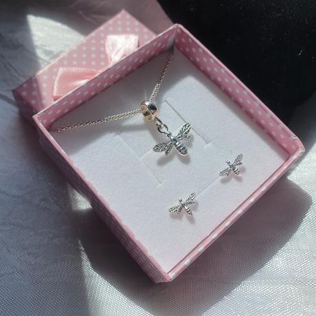 Strieborná súprava včielka,