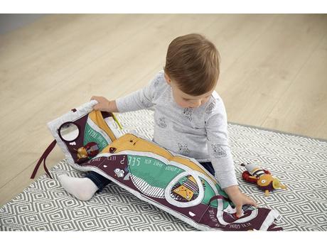 Interaktívna knižka pre bábätká - mamas & papas, 