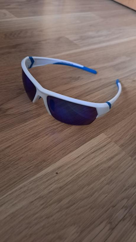 Stylove slnecne okuliare 8/10r., 