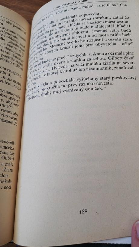 Kniha annin vysnívaný domov,