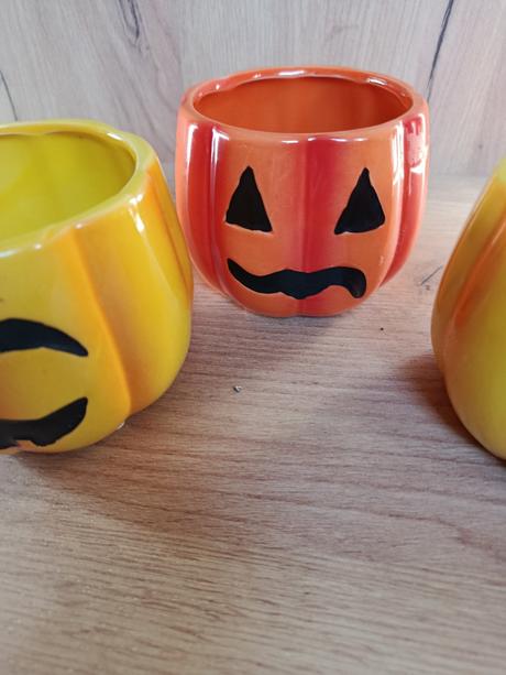 Kvetináče tekvice, 