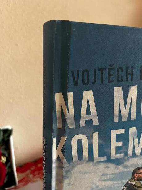 Na motorce okolo světa,