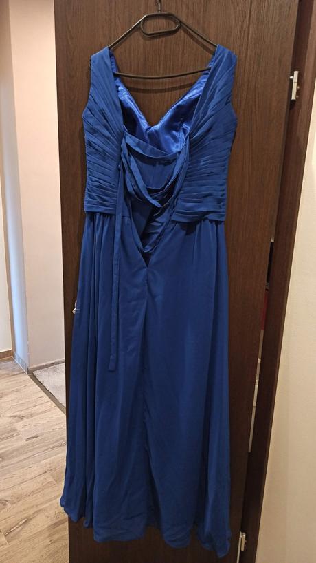 Lacné nové (skoro) spoločenské šaty, 38