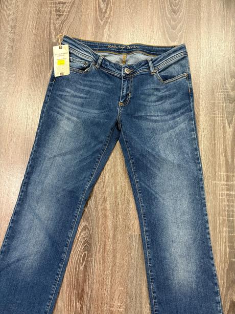 Rodrigo jeans damske rifle rovneho strihu 32/34, m
