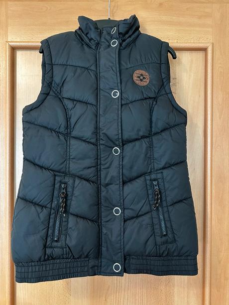 Čierna vesta s kapucňou, takko,s