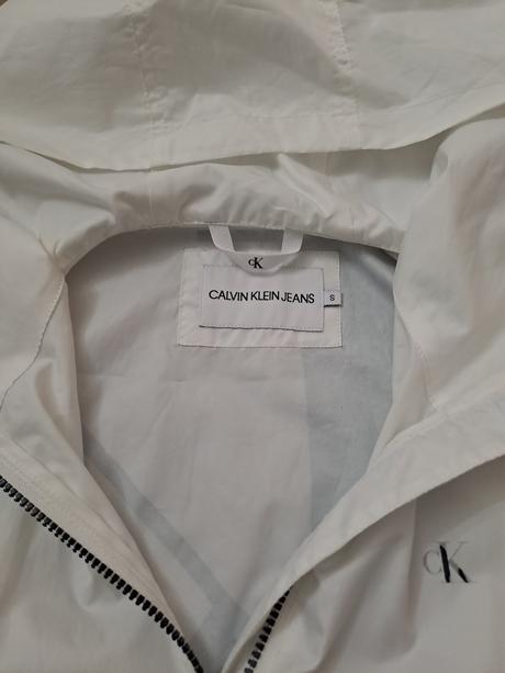 Sustiakova bunda calvin klein, calvin klein,s
