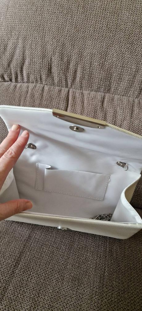 Perleťová kabelka plesová, 