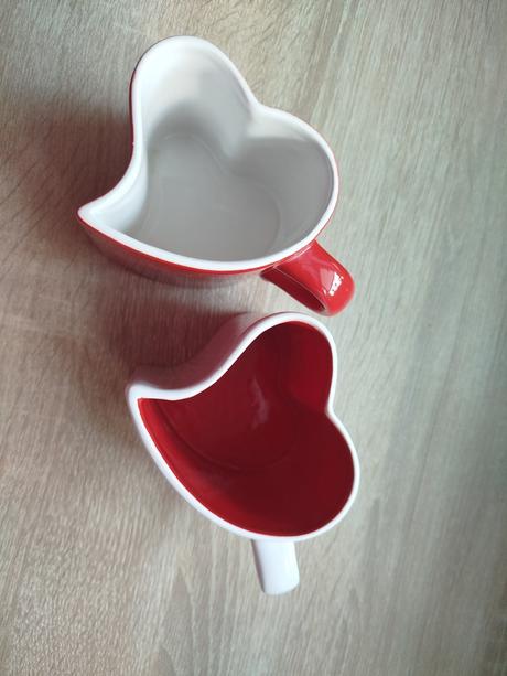 Hrnčeky ,, srdiečko ,,, 