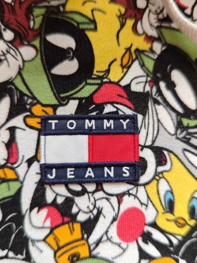 Tommy hilfiger limitka looney tunes top m/l, tommy hilfiger,m