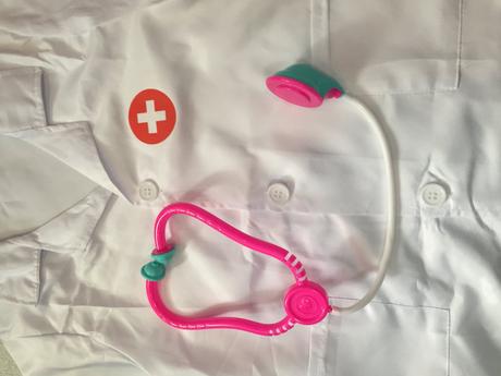 Dievčensky kostym veterinarka 3-5 rokov, 