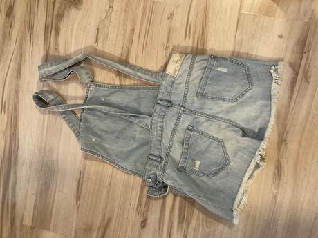 Kraťasy, stradivarius,s