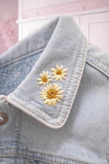 Riflová bunda s ručne vyšívanou slnečnicou, 122