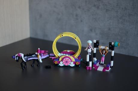 Lego friends 41686 čarovná akrobacia, 