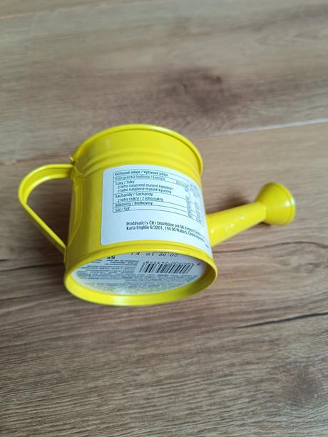 Zlta krhlicka kinder, 