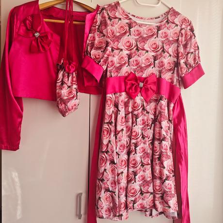 Točivé šaty s bolerkom pre plnoštíhle dievcatko, 176