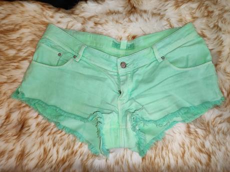 Riflové bedrové kraťasy, 28