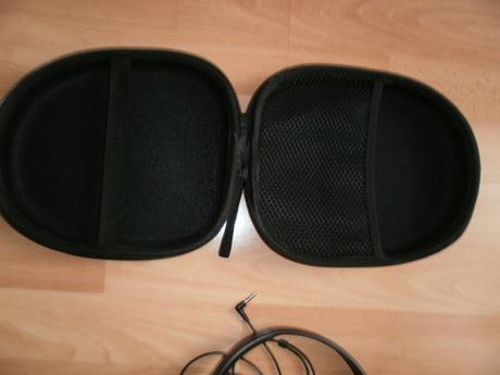 Slúchadlá sony v tvrdom puzdre, sony