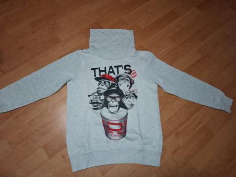 Dievčenska mikina, chapter young,146