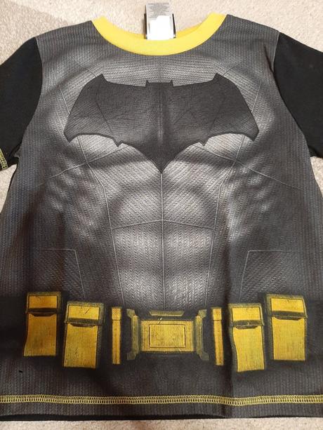 Kostým batman tričko s pelerínkou č.122/128, 