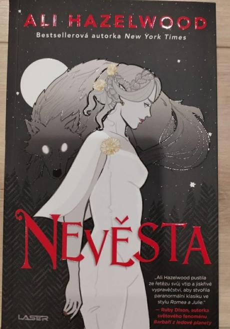 Ali hazelwood nevesta, 