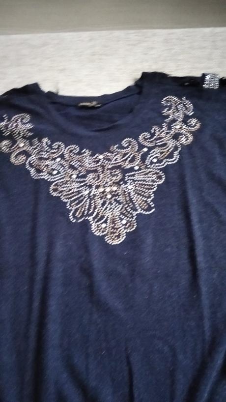 Tmavomodry pulóver, m