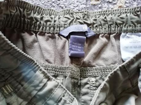 Prijemne bavlnene kratasy vo farbe navy, h&m,128