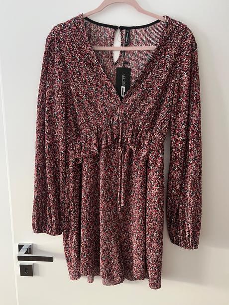 Kvietkované šaty, new yorker,l