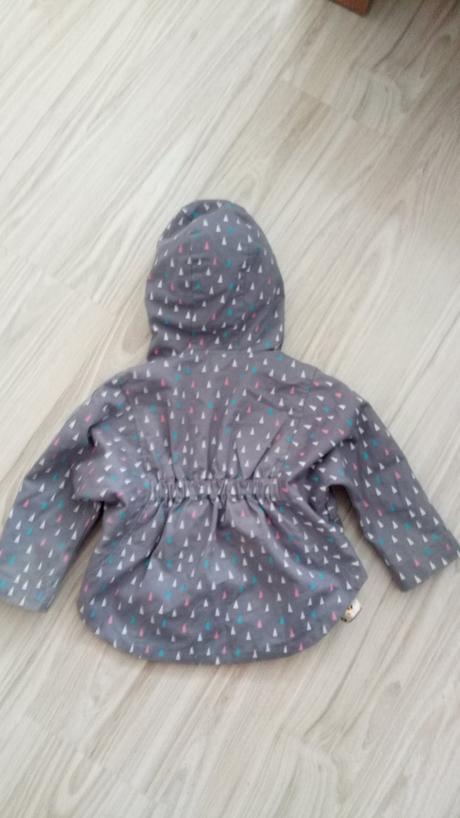 Perfektná bundička, 98