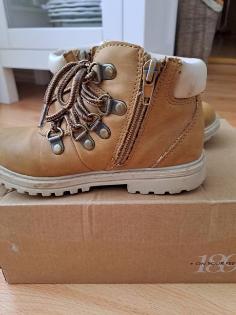 Topánky prechodné, baťa,29