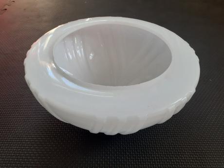 Socialistické 2 sklenené tienidlá kryty na lampy, 