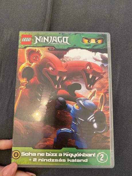 Dvd ninjago po maďarsky, 