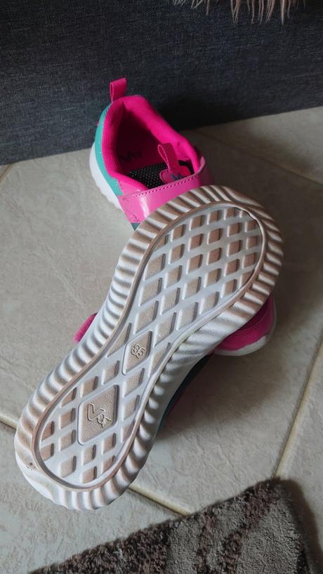 Tenisky veľkosť 35, deichmann,35