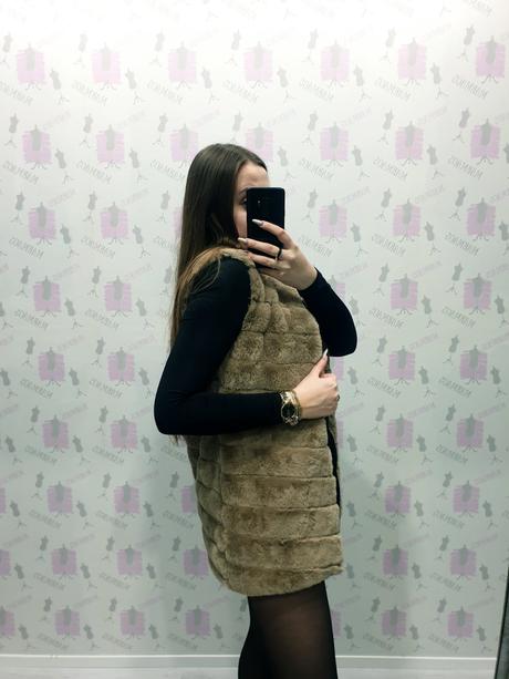 Kožušinová vestička s, s