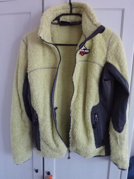 Mikina zelená športová, 158