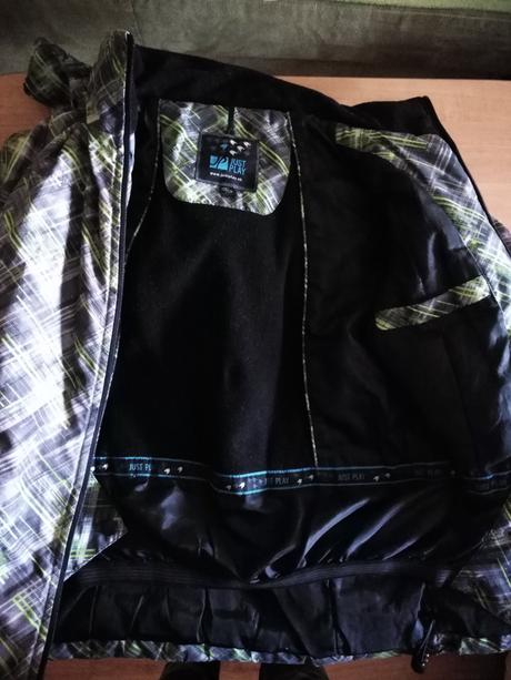 Zimna bunda 128-134, just play,128