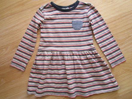 Šatičky--next--98, next,104