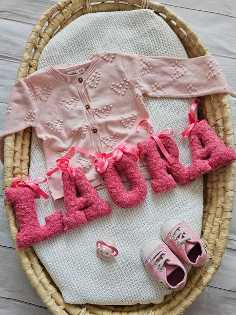 Laura - meno do detskej izbičky, 