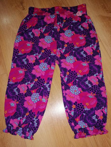 Ľahké letné nohavice, 104