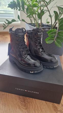 Nove zimne cizmy tommy hilfiger, tommy hilfiger,30