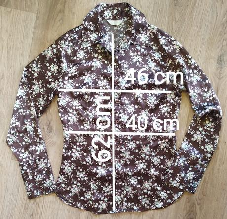 Saténová blúzka, 38