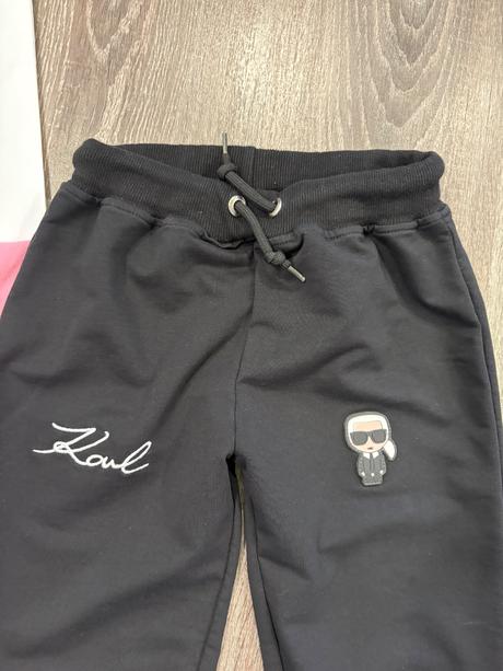 Karl lagerfeld dievcenska suprava na 146-152, 146